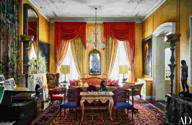 Robert Couturier Revitalizes Andrew Solomon’s New York City Townhouse