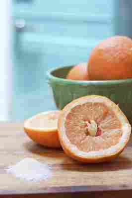 How To Naturally Clean a Bathtub with Grapefruit and Salt