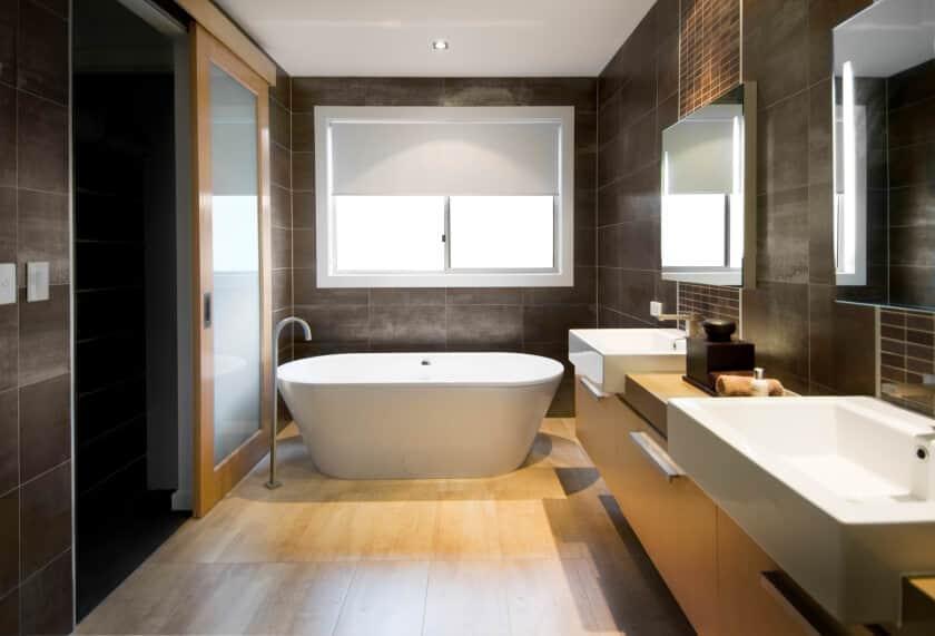 50 Brown Primary Bathroom Ideas (Photos)