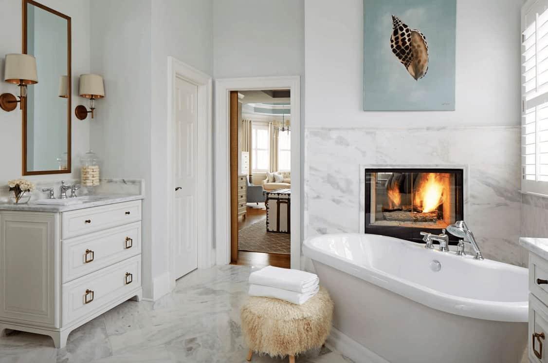 60 Primary Bathrooms with a Fireplace (Photos)