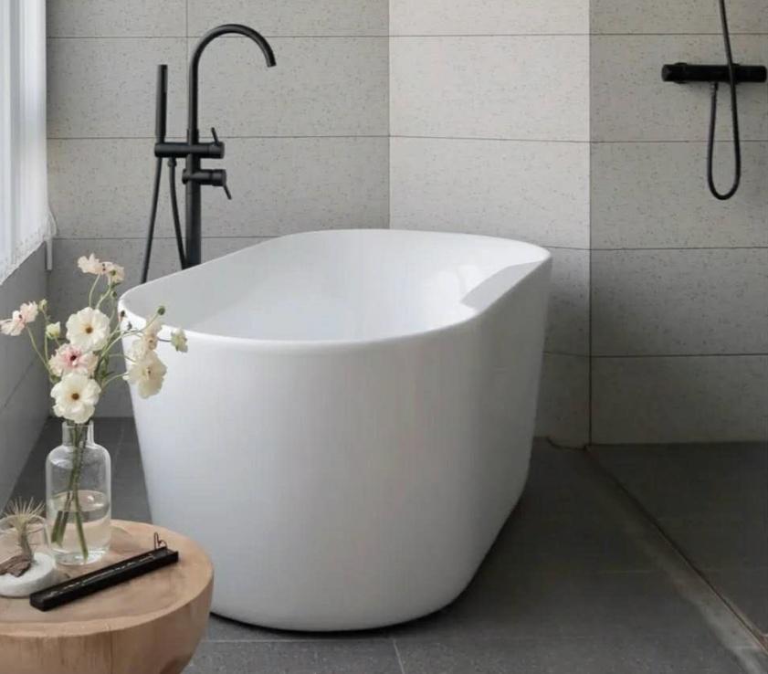 Maintenance and Cleaning of SPA Bathtub