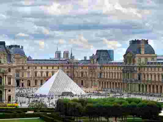 These Secrets About the Louvre Museum Will Surprise You